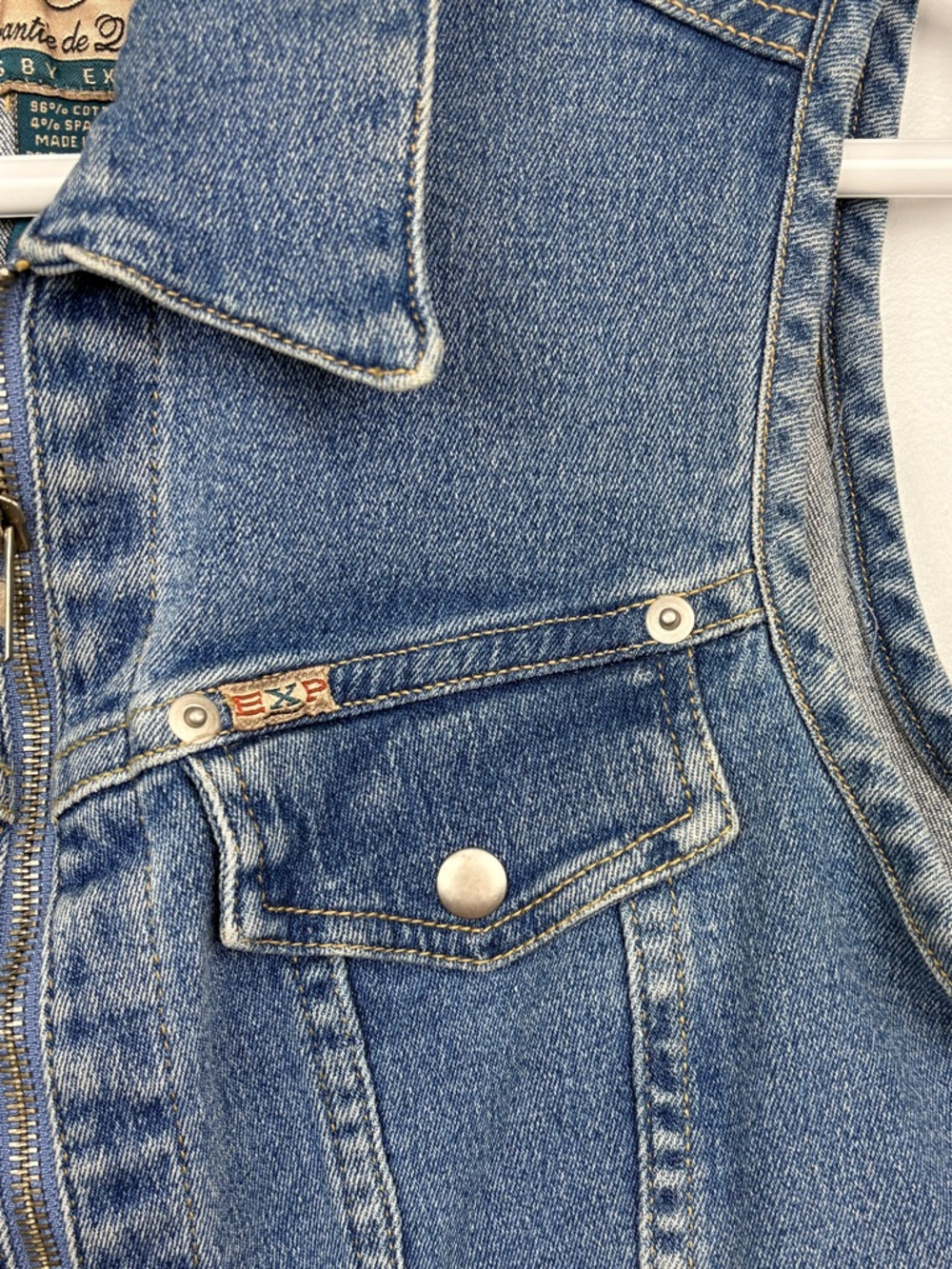 Vtg EXPRESS Jean Denim Vest Zip Front Size Small 90s Western - Picture 7 of 9